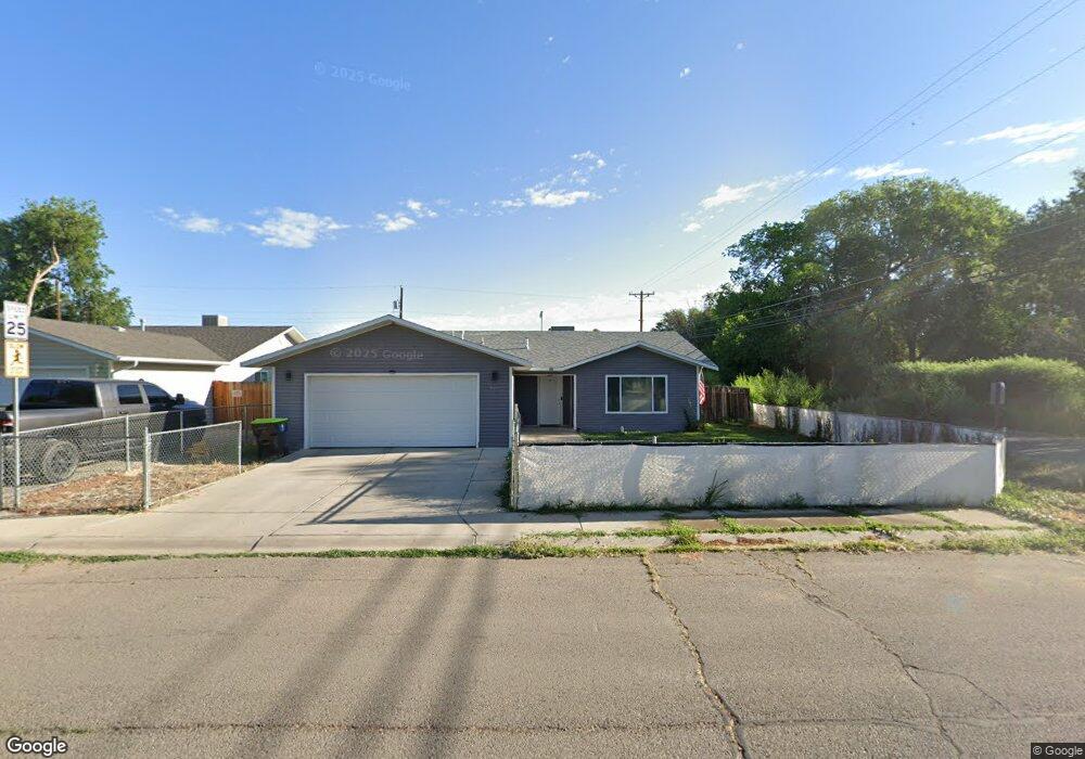 525 Ginger St, Bloomfield, NM 87413 - photo 1