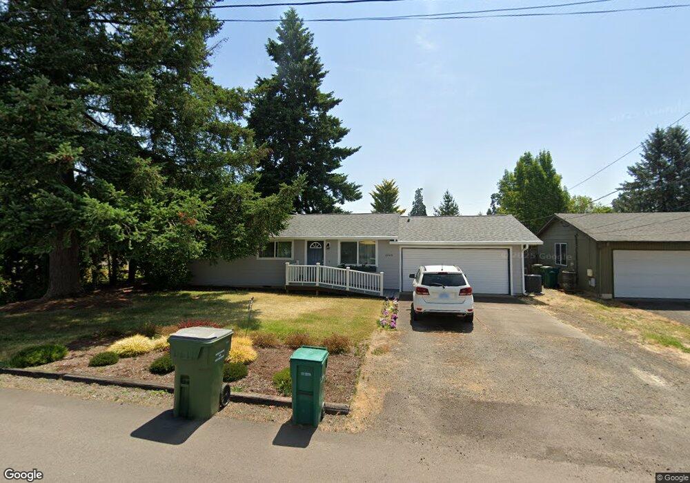 1009 SE Maple St, Dundee, OR 97115 - photo 1