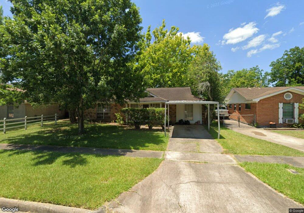 10922 Keese Dr, Houston, TX 77089 - photo 1