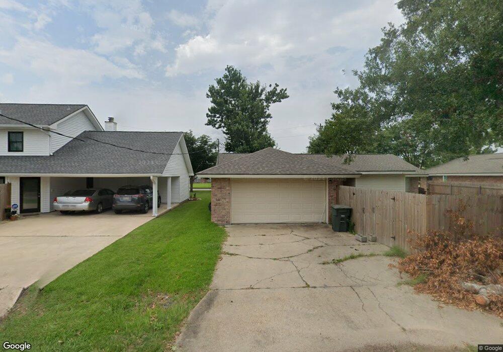 4228 Holly Hill Ct, Lake Charles, LA 70605 - photo 1