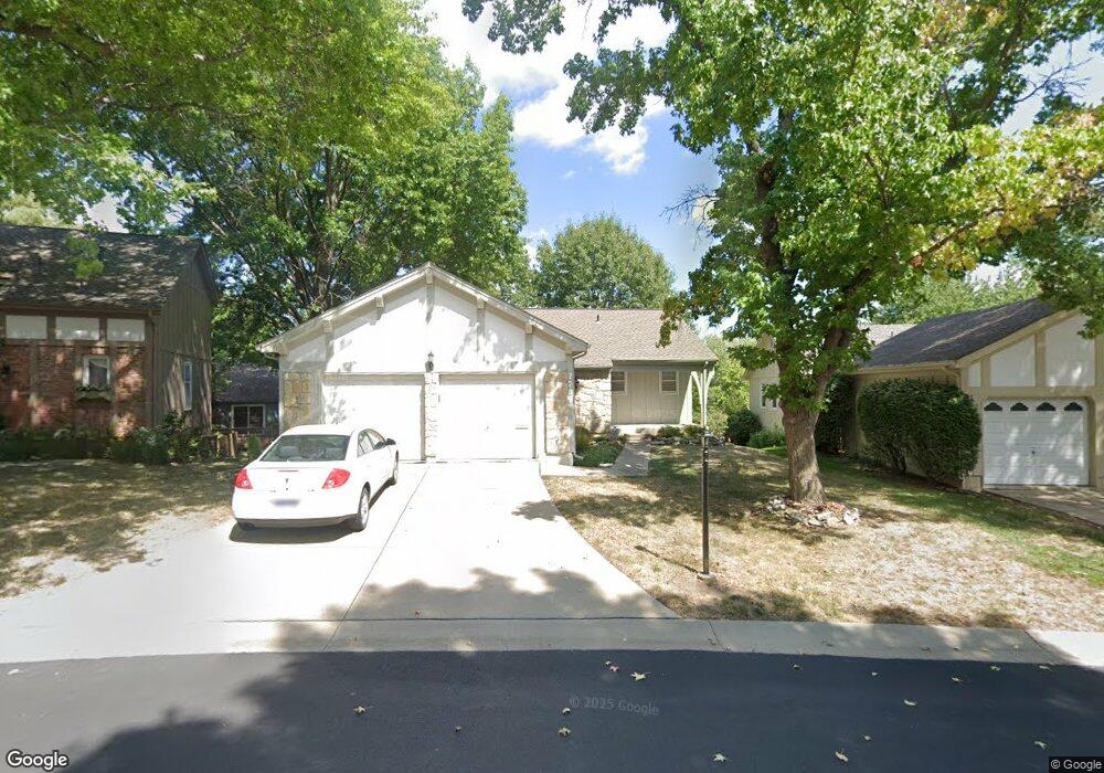 7209 Mastin St, Shawnee, KS 66203 - photo 1