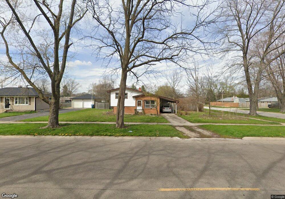 1605 W Illinois Ave, Aurora, IL 60506 - photo 1