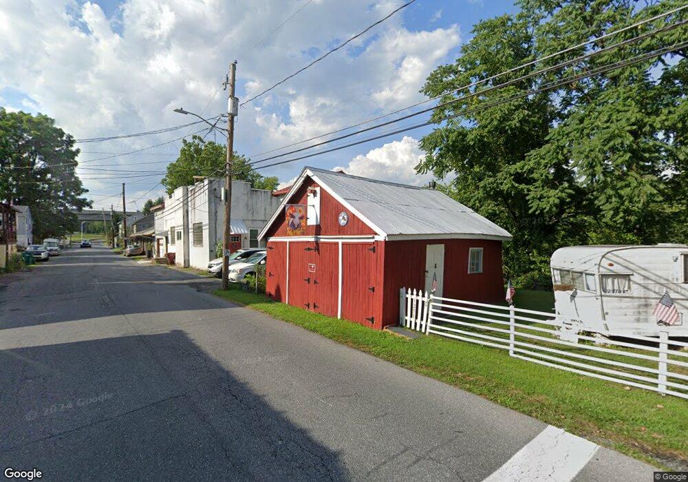 3250 Water St, Whitehall, PA 18052 - photo 1