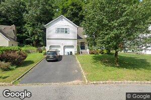 28 Delongis Ct, Sparkill, NY 10976