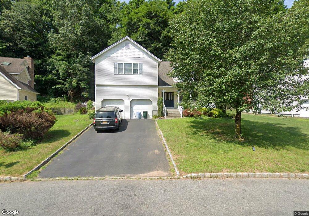 28 Delongis Ct, Sparkill, NY 10976 - photo 1