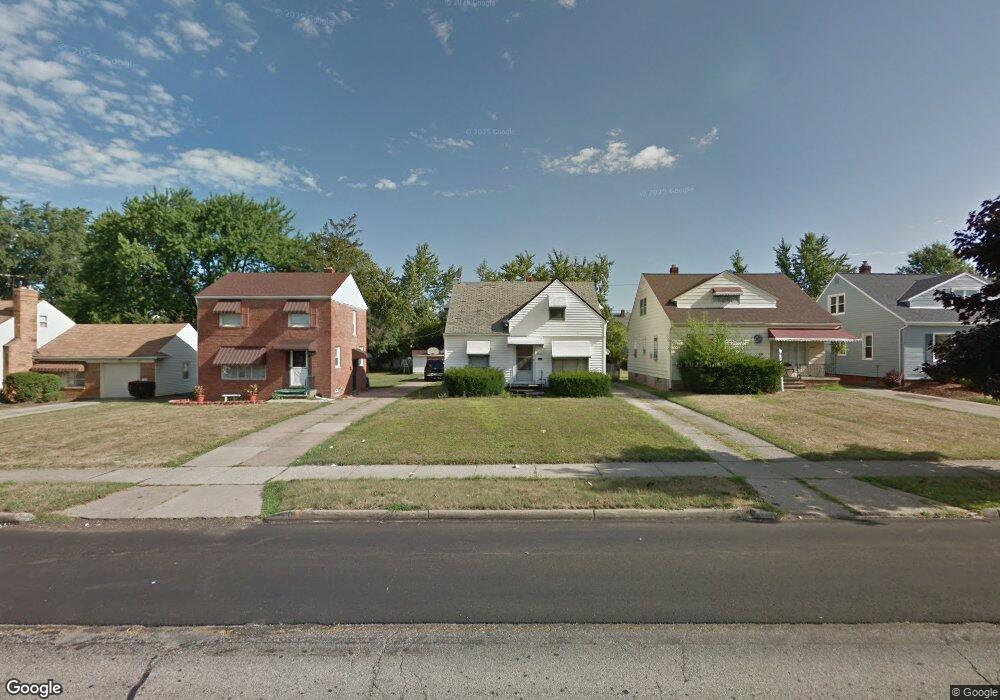 20003 Libby Rd, Maple Heights, OH 44137 - photo 1