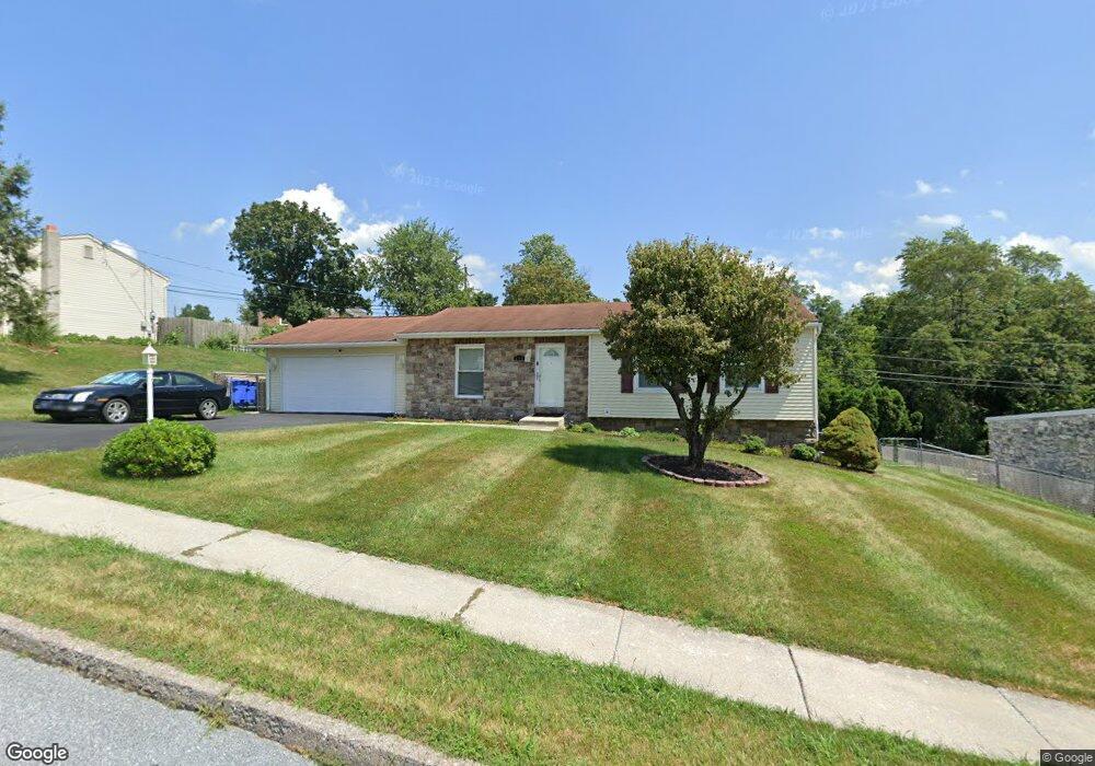 181 Eddington Ave, Harrisburg, PA 17111 - photo 1