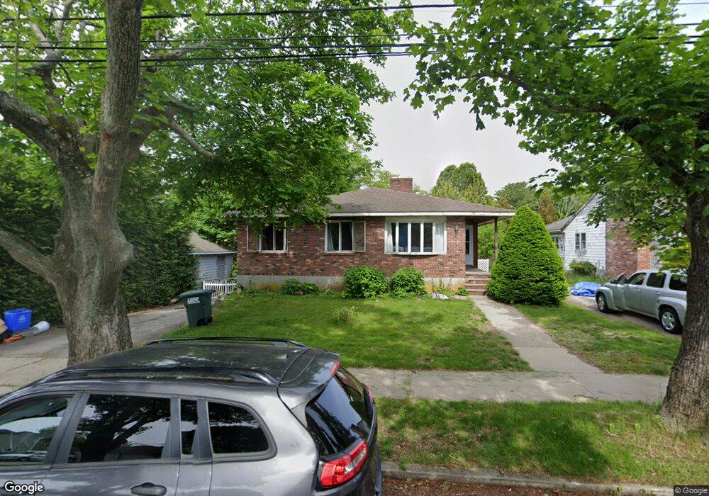 2 Avery St, Pawcatuck, CT 06379 - photo 1