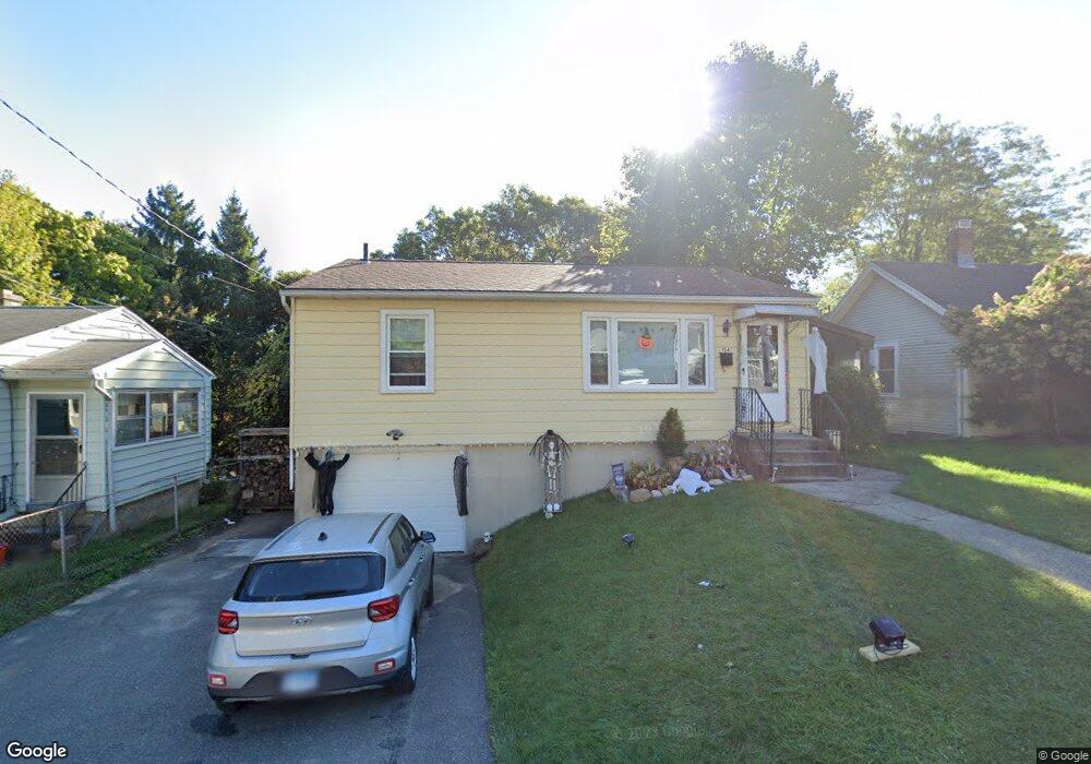 154 Chester Ave, Waterbury, CT 06704 - photo 1