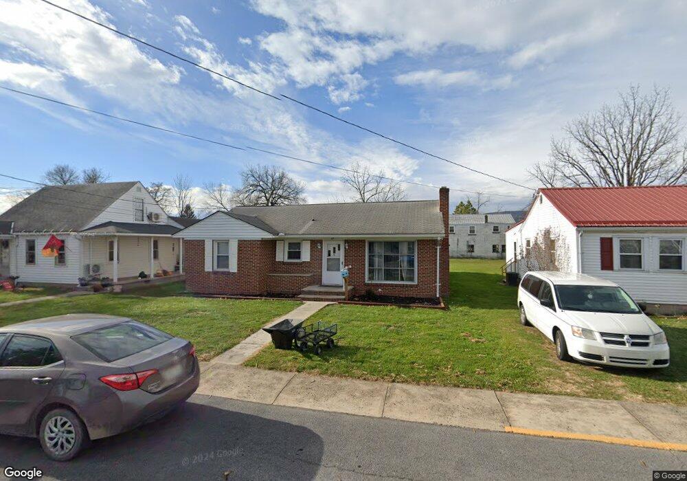 314 N Elm St, Moorefield, WV 26836 - photo 1