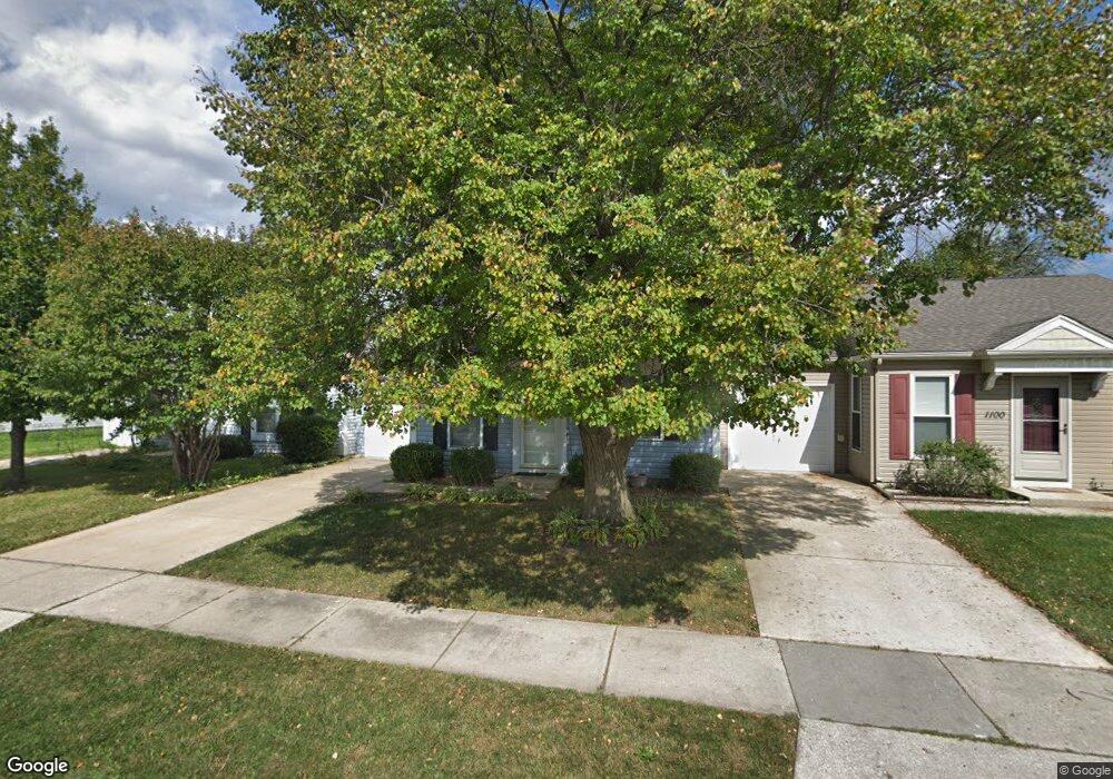 1070 Perry Dr, Algonquin, IL 60102 - photo 1