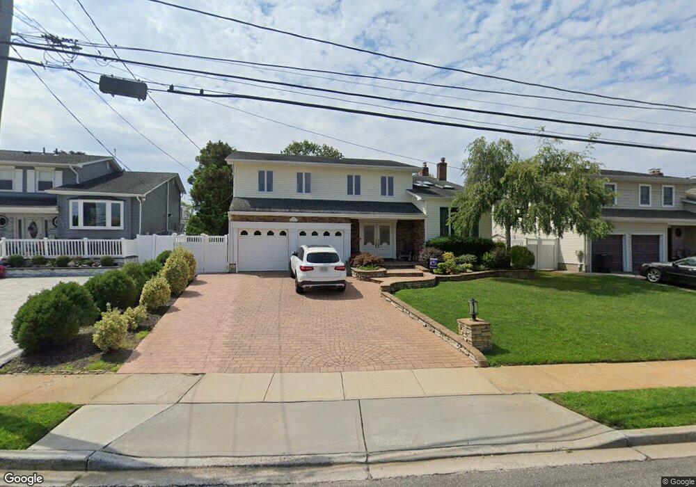 2592 Kevin Rd, Seaford, NY 11783 - photo 1