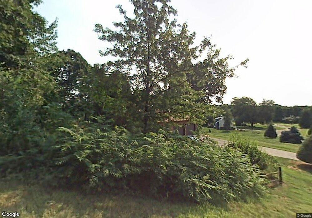 4 Sutton Place, East Granby, CT 06026 - photo 1