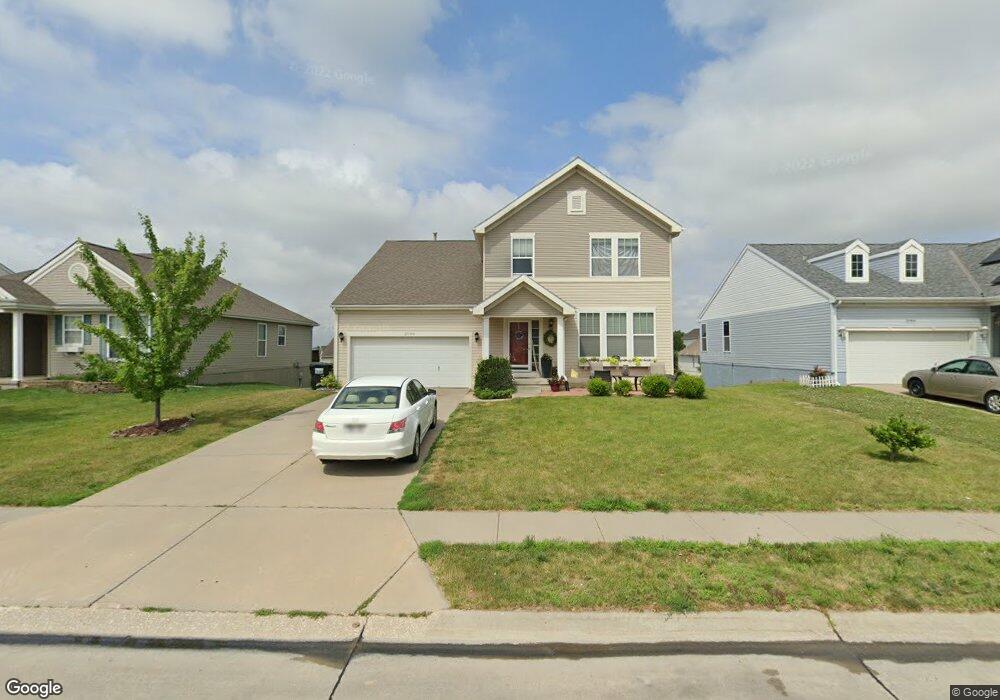 2106 Ridgeview Dr, Papillion, NE 68046 - photo 1