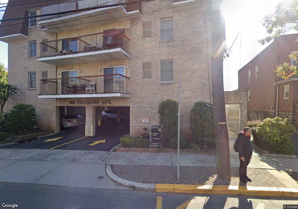108 Palisade Ave unit 1C, Cliffside Park, NJ 07010 - photo 1