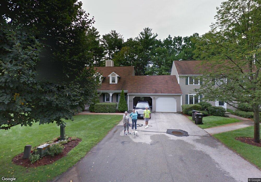 5 Carriage Ln unit U14, Nashua, NH 03063 - photo 1