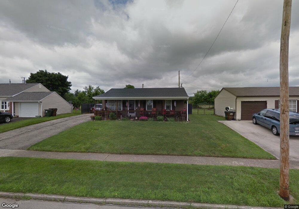 526 Richard Dr, Xenia, OH 45385 - photo 1