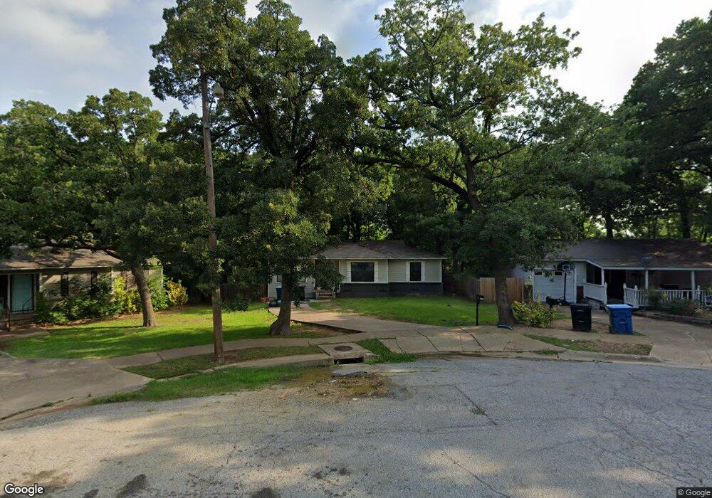 1121 Oak Ridge Dr, Denison, TX 75020 - photo 1