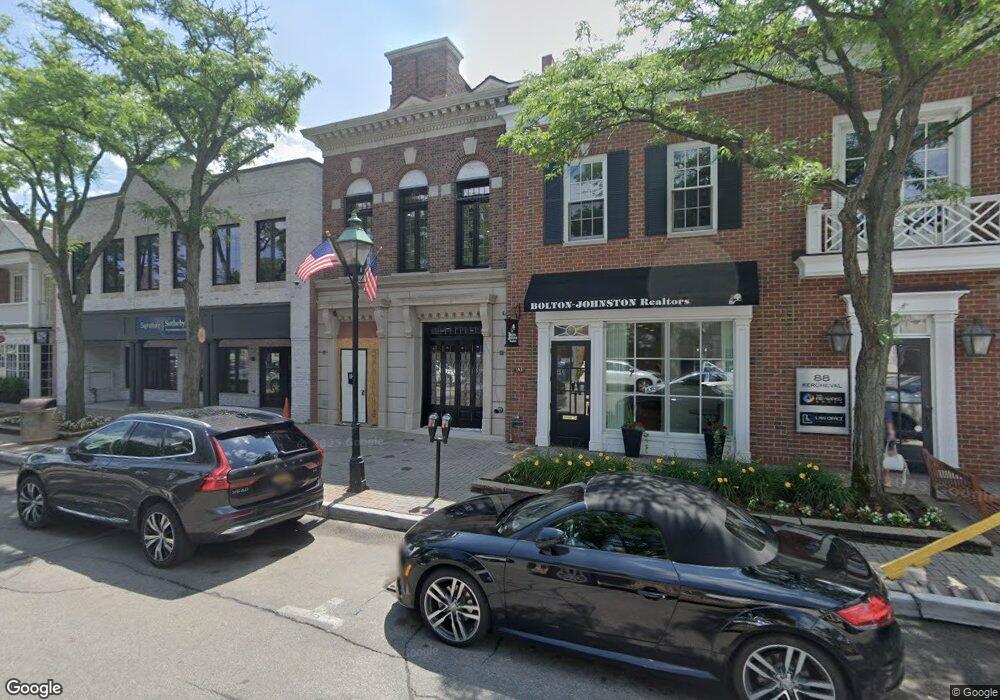 90 Kercheval Ave, Grosse Pointe Farms, MI 48236 - photo 1