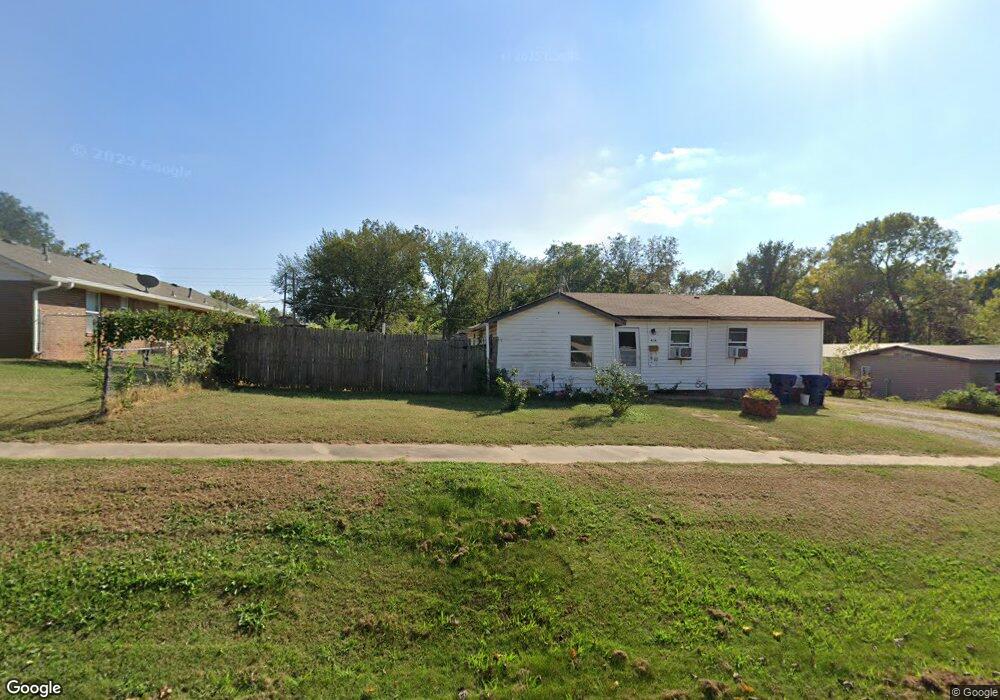 418 E Park St, Tecumseh, OK 74873 - photo 1