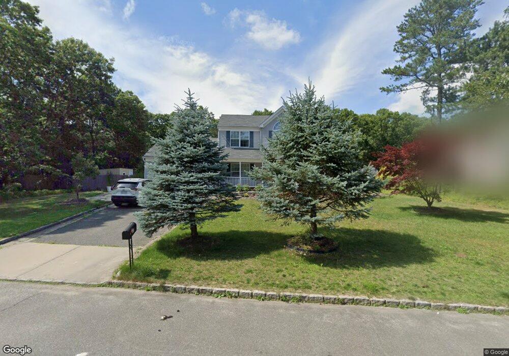 14 Prager Ct, Medford, NY 11763 - photo 1