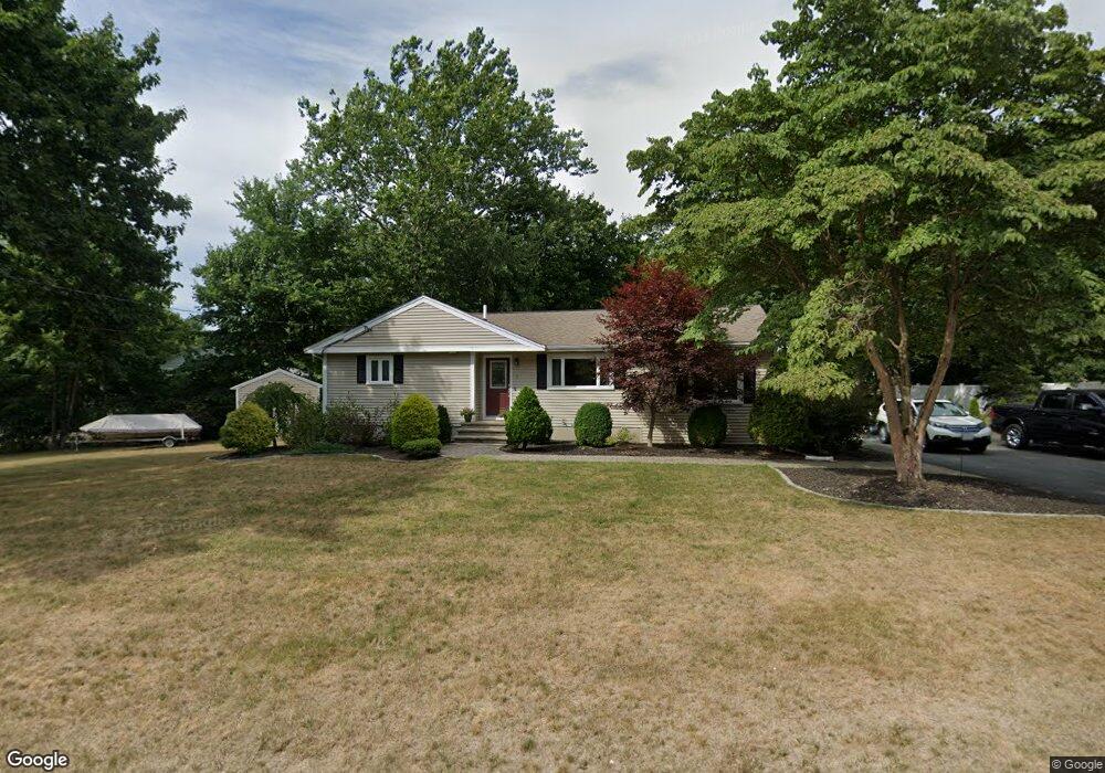 5 Sahlin Cir, Franklin, MA 02038 - photo 1