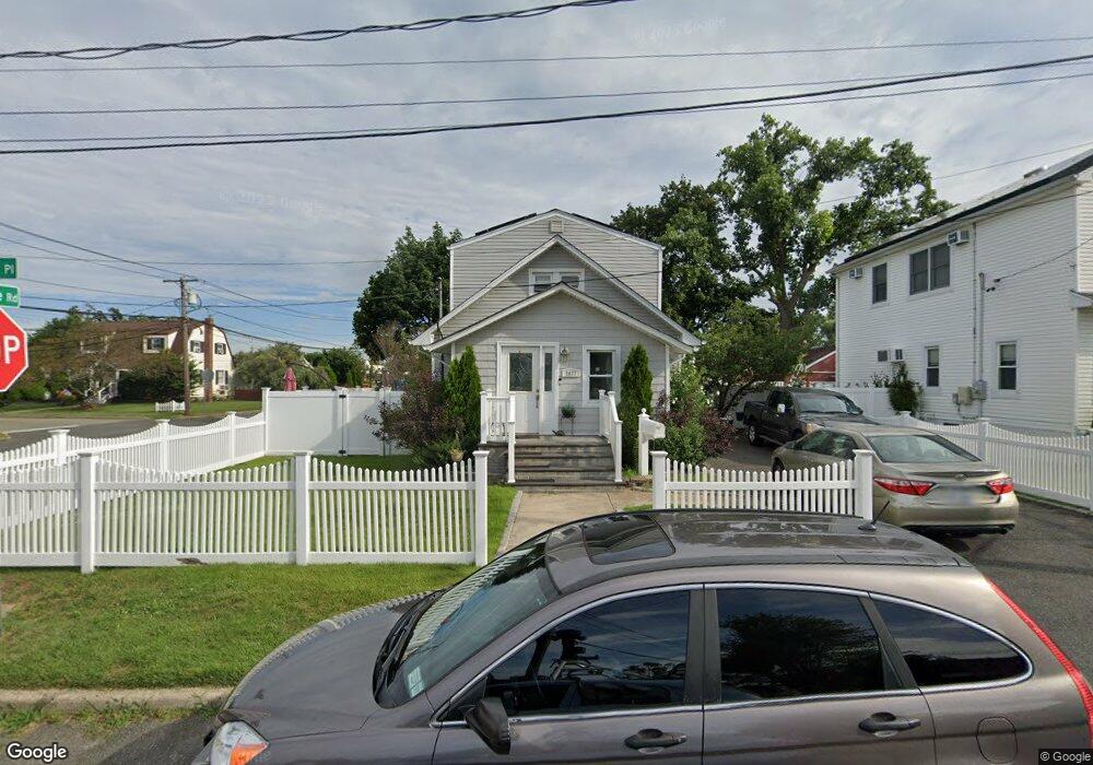 2427 Berkeley Place, Bellmore, NY 11710 - photo 1