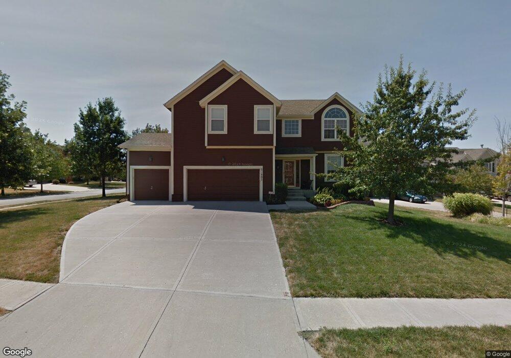 21007 W 56th Terrace, Shawnee, KS 66218 - photo 1