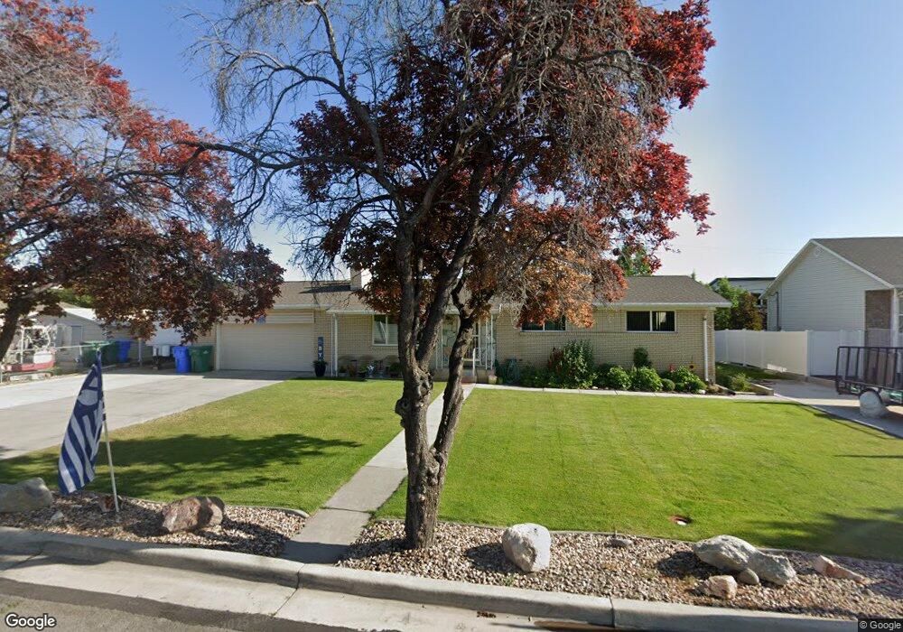 1602 Melba Ln, Riverton, UT 84065 - photo 1