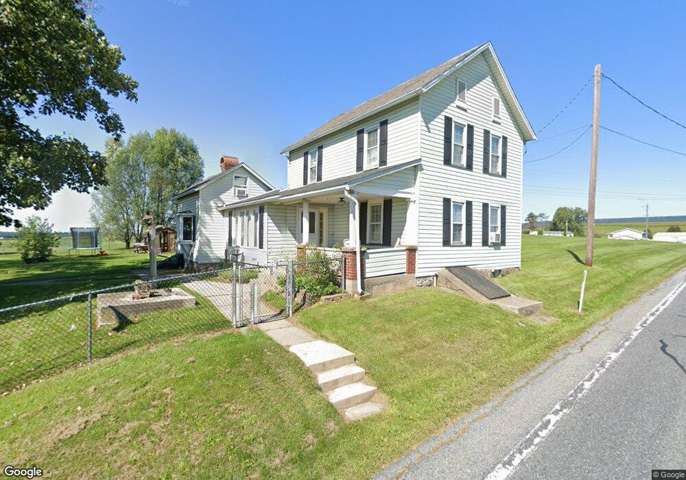 1539 Pen Argyl Rd, Pen Argyl, PA 18072 - photo 1