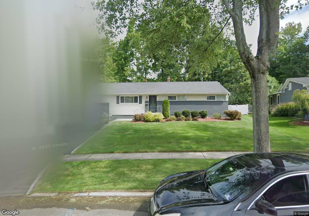 208 Mohawk Dr, River Edge, NJ 07661 - photo 1