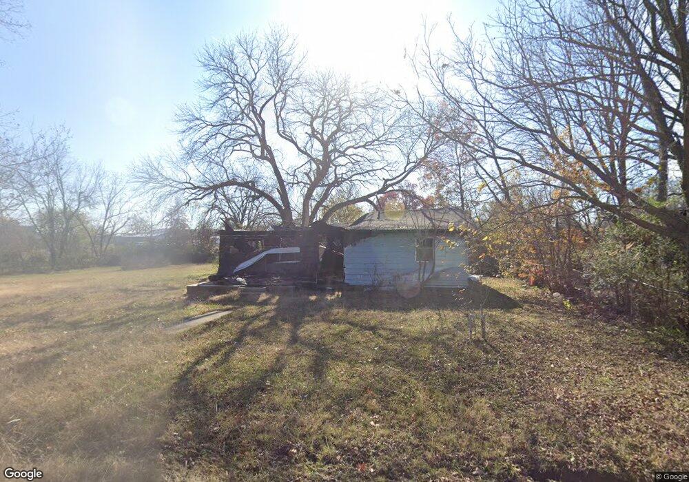 407 E Willow St, Henryetta, OK 74437 - photo 1