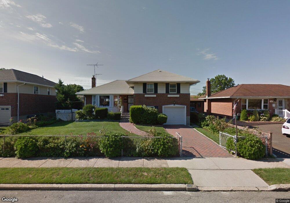 3774 Jacqueline St, Bethpage, NY 11714 - photo 1