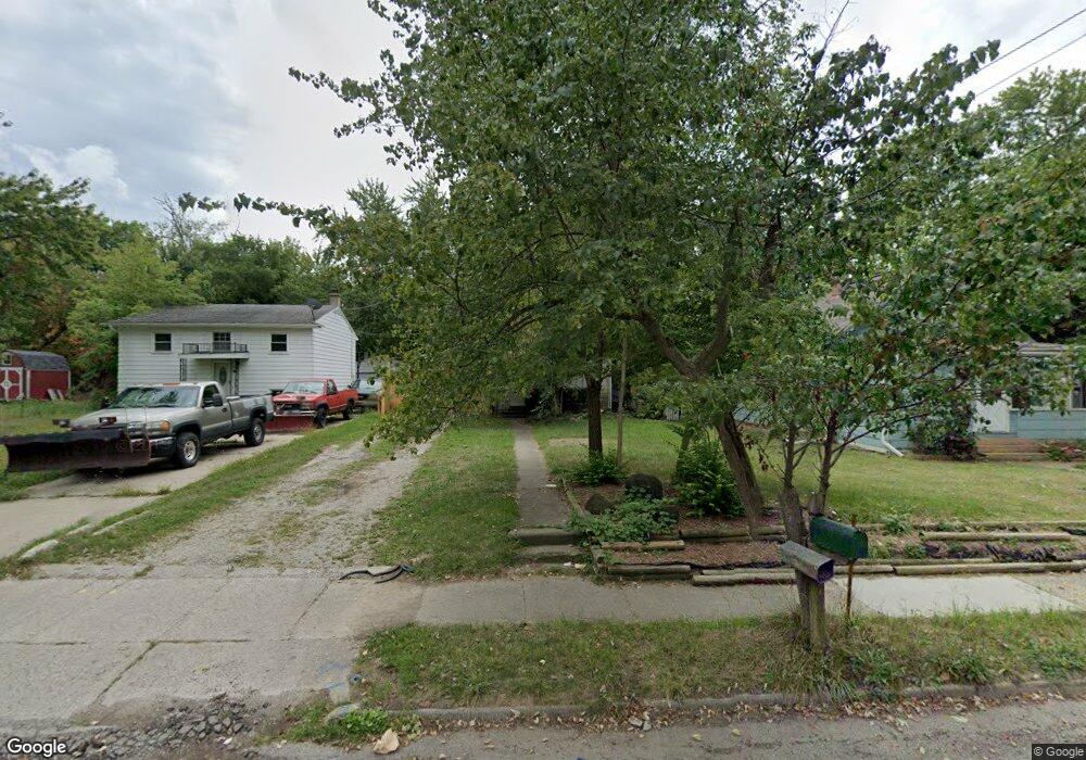 945 Pierce Rd, Lansing, MI 48910 - photo 1