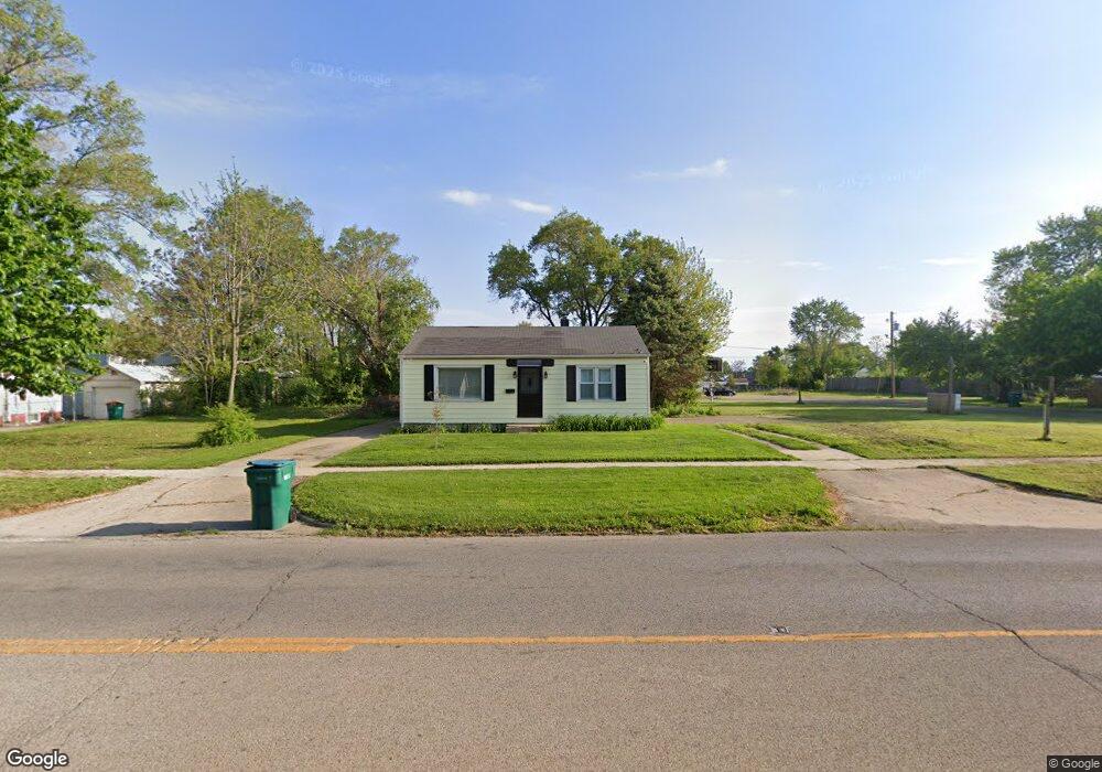 2304 Marshall Ave, Mattoon, IL 61938 - photo 1