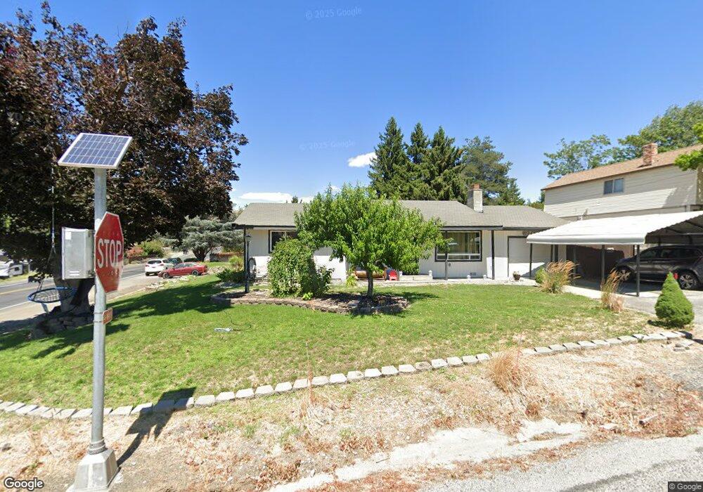 1701 5th St NE, East Wenatchee, WA 98802 - photo 1