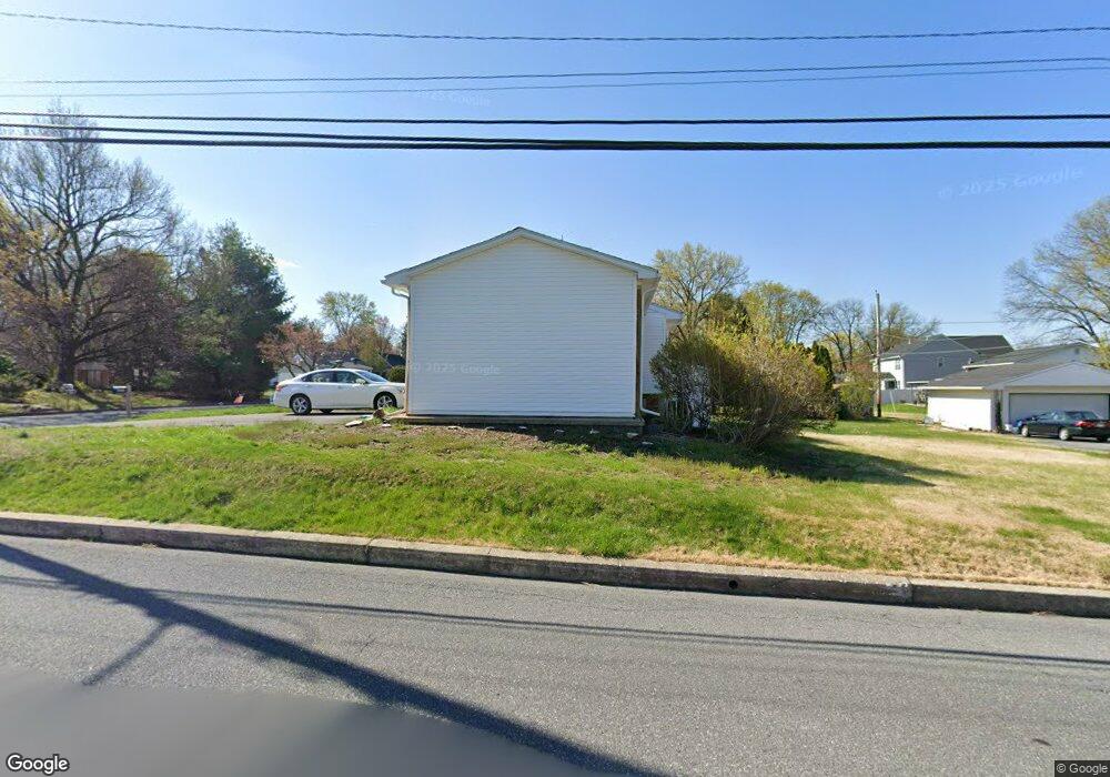 3050 Elm Rd, Reading, PA 19605 - photo 1