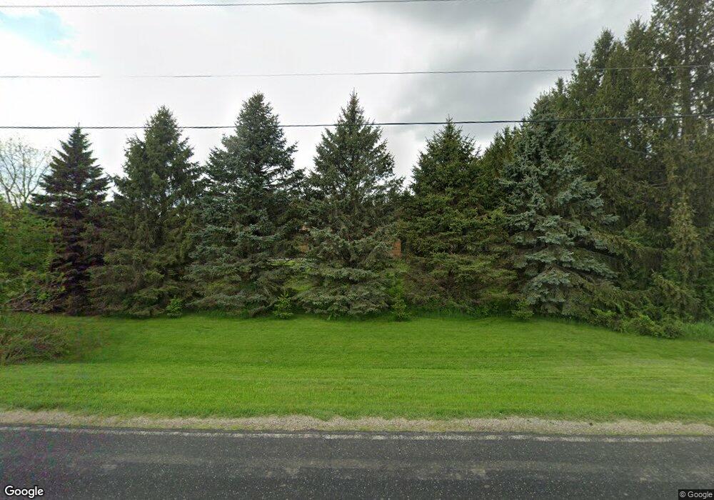 6637 Glacier Dr, West Bend, WI 53090 - photo 1