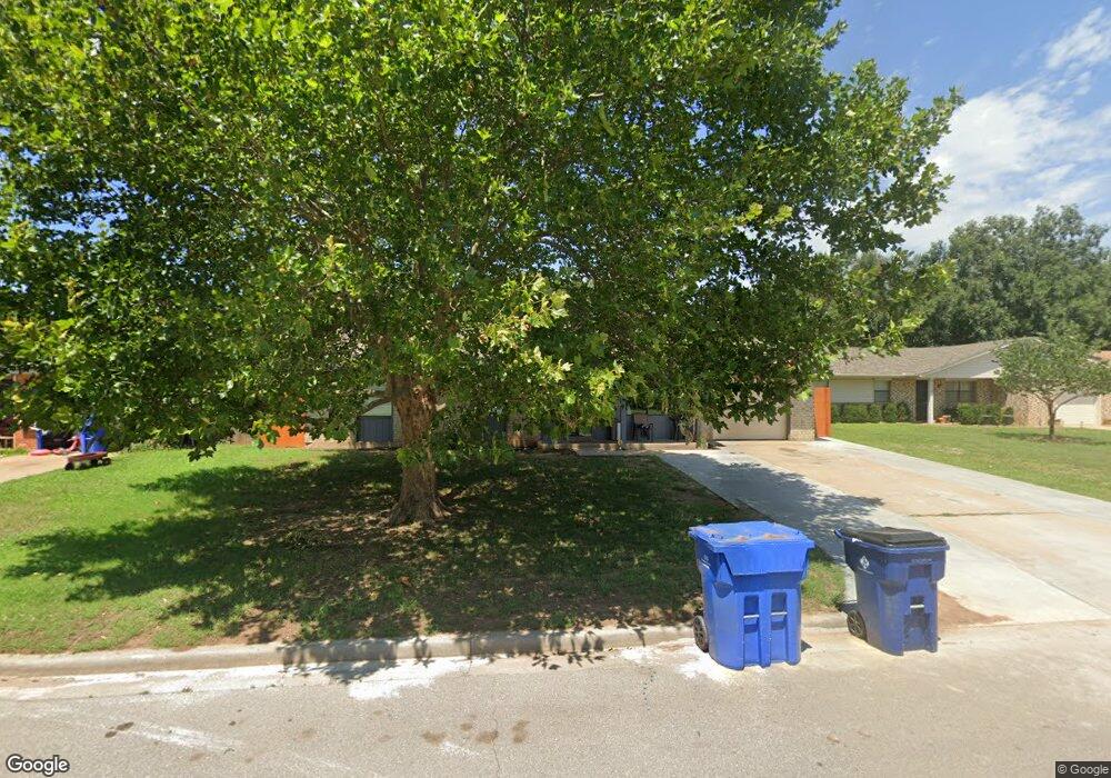 316 Deer Dr, Cache, OK 73527 - photo 1