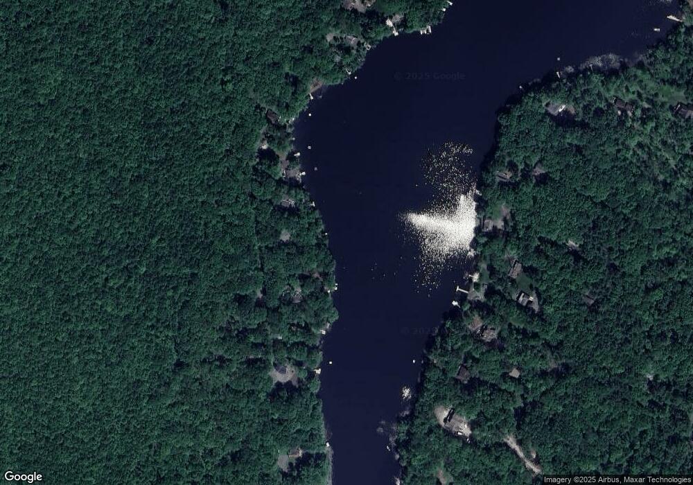 498 W Shore Dr, Hawley, PA 18428 - photo 1