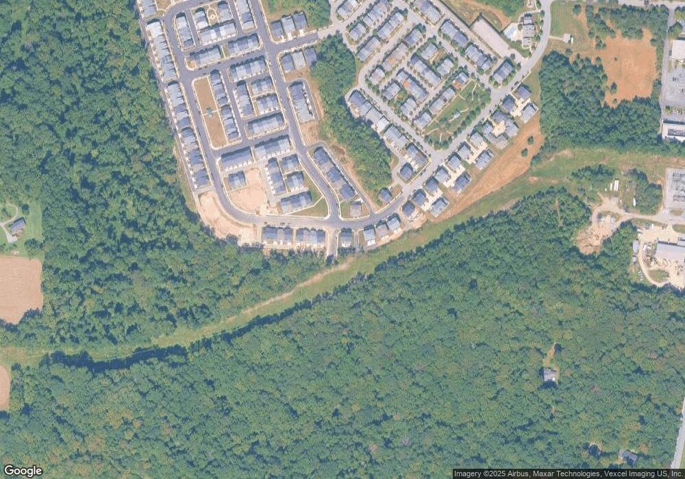 288 Buckeye Cir, La Plata, MD 20646 - photo 1