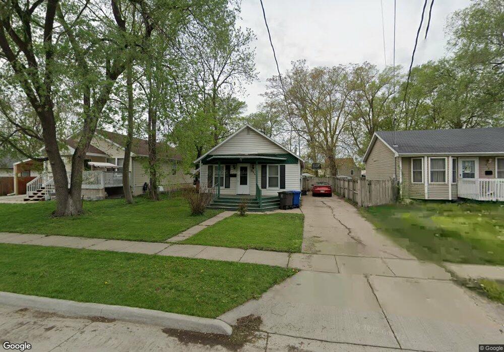 814 E 21st Ct, Des Moines, IA 50317 - photo 1