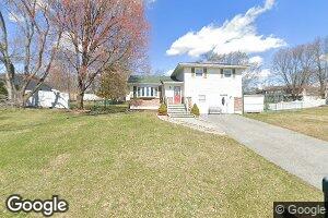 27 Amy Ln, Middletown, NY 10941