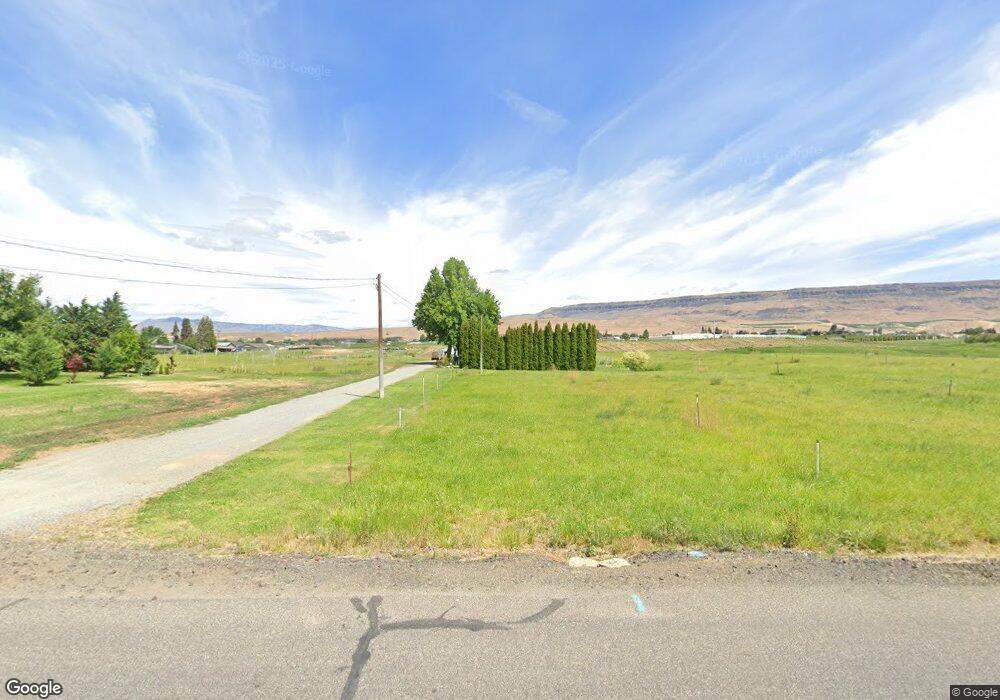 2911 6th St SE, East Wenatchee, WA 98802 - photo 1
