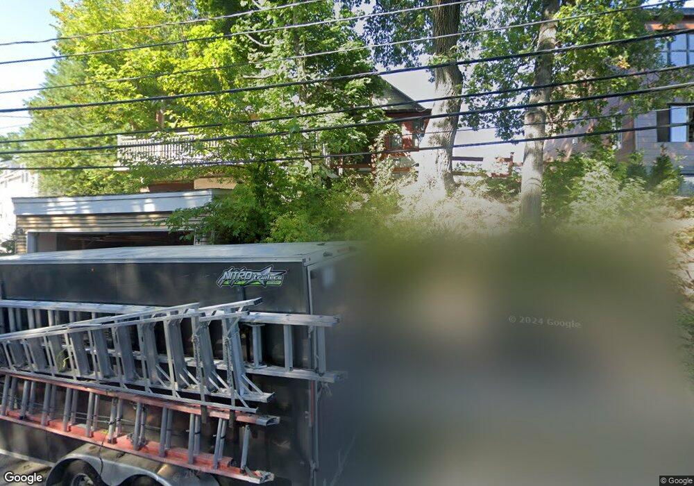 1186 Chestnut St unit 1186, Newton Upper Falls, MA 02464 - photo 1