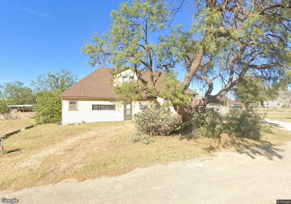 1110 Runnels St, Big Spring, TX 79720 - photo 1