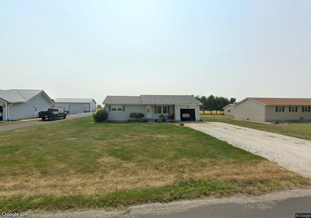 1910 W County Rd, Jerseyville, IL 62052 - photo 1