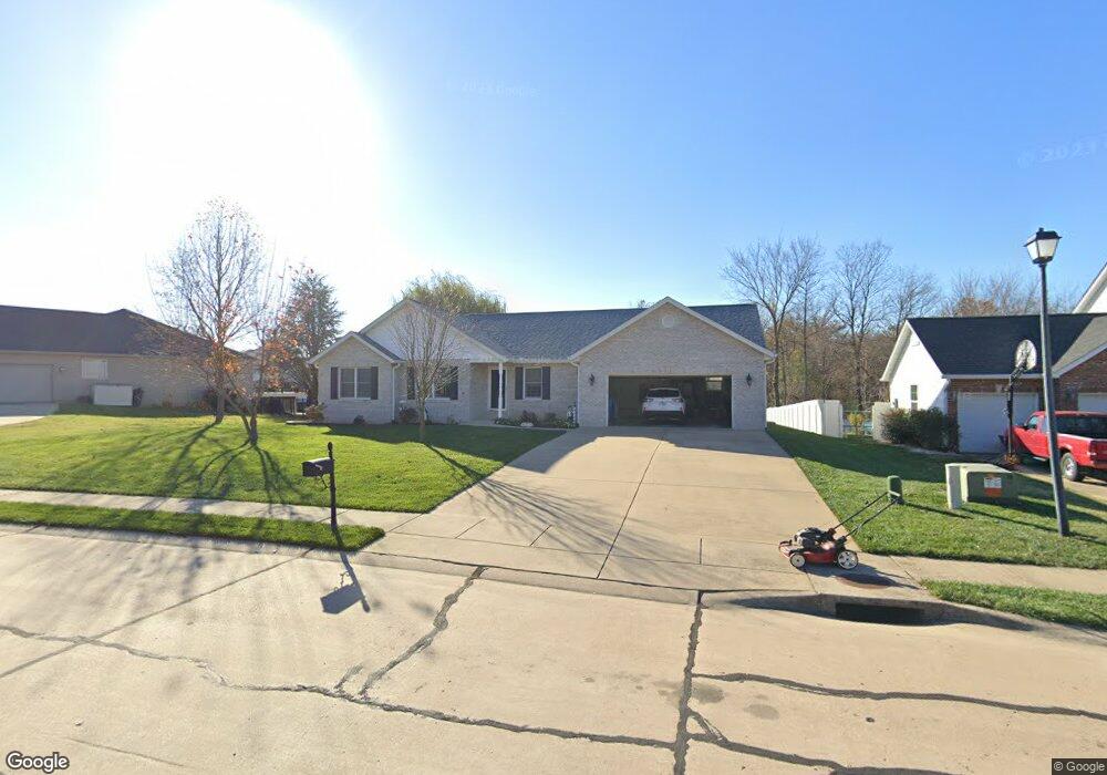 705 Birch Ln, Maryville, IL 62062 - photo 1