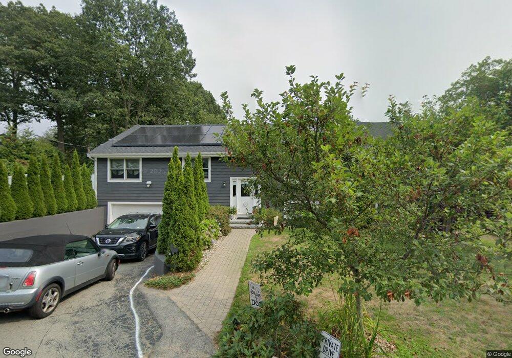 8 Trask St, Beverly, MA 01915 - photo 1