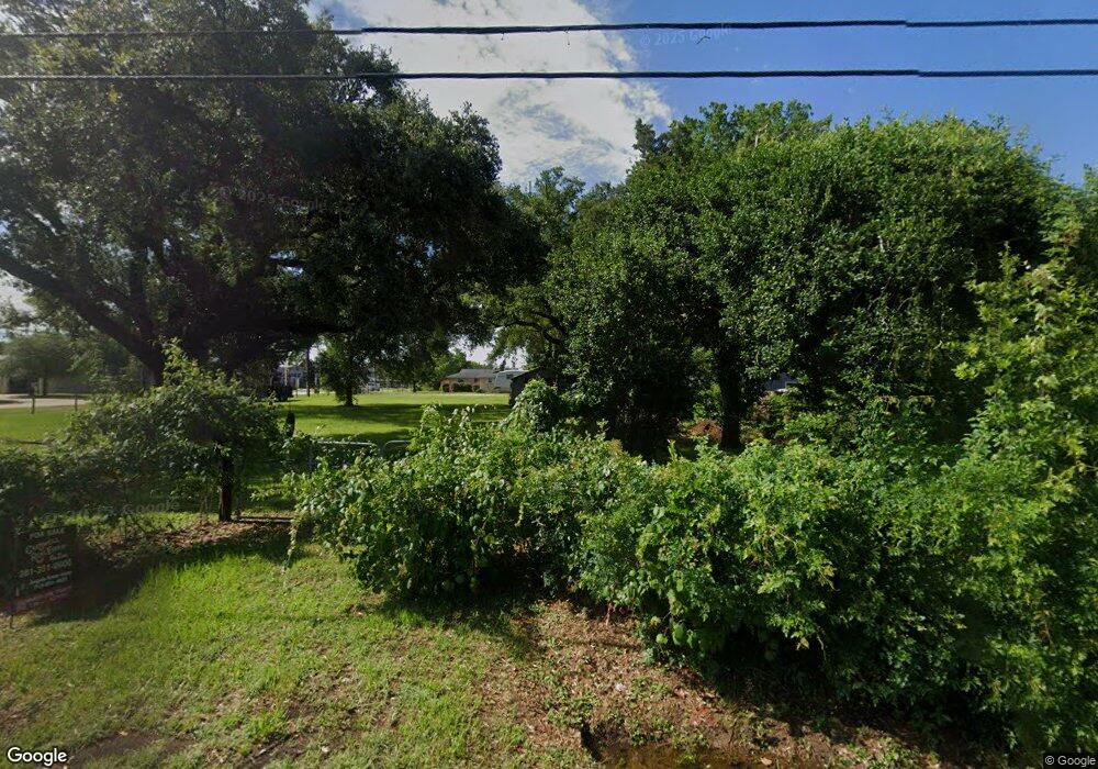 1307 E Hicks St, Tomball, TX 77375 - photo 1